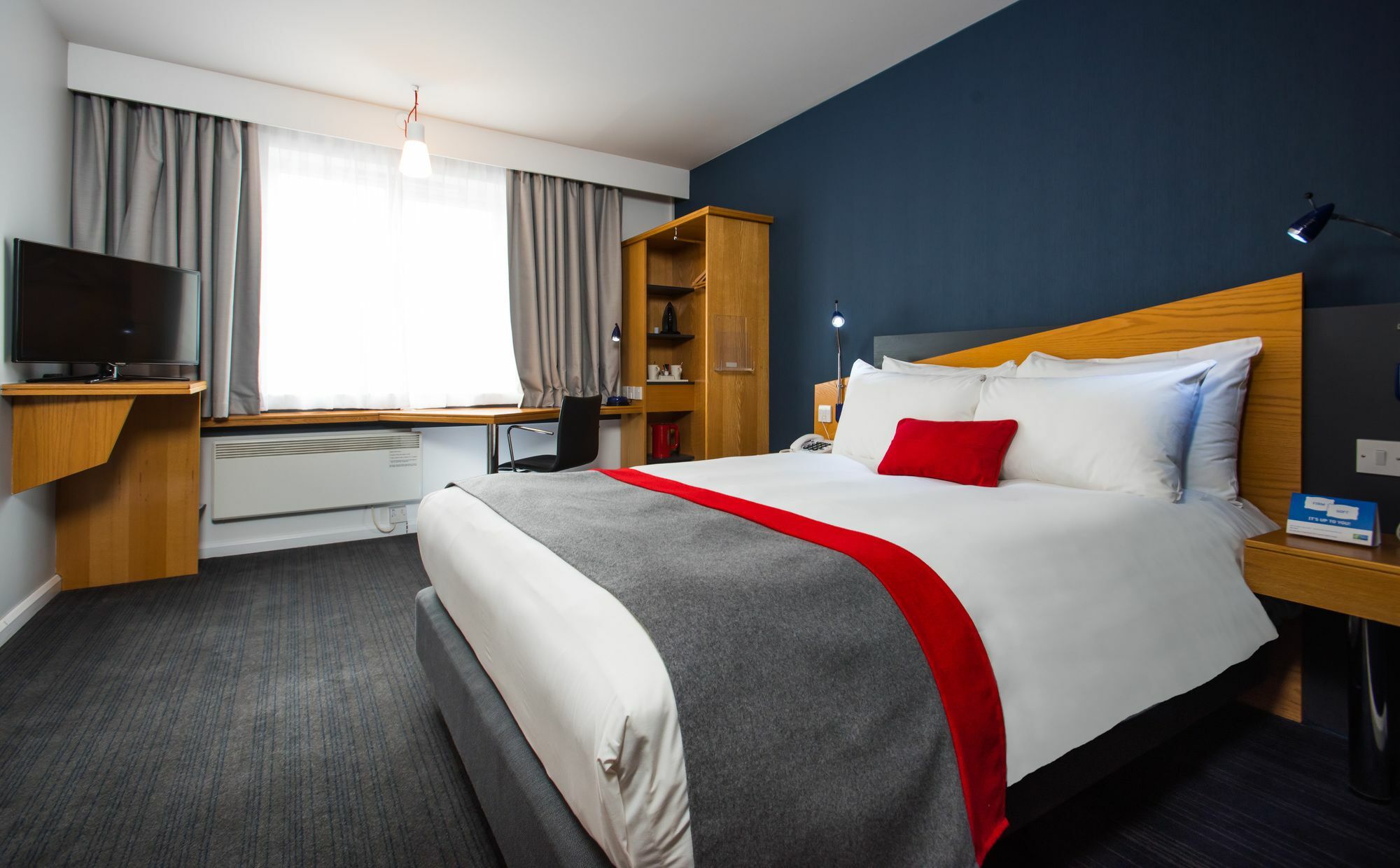 Holiday Inn Express Gloucester - South, An Ihg Hotel Bagian luar foto