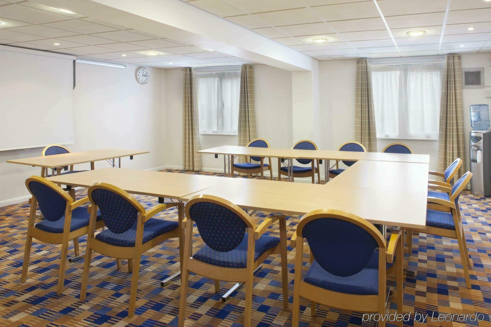 Holiday Inn Express Gloucester - South, An Ihg Hotel Bagian luar foto